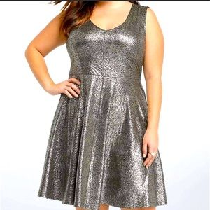TORRID Midi sleeveless Party Cocktail Black Silver Metallic dress Size 1X
